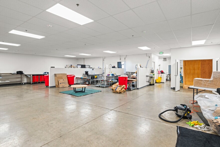 More Photos Of 945 Spice Islands Dr, Sparks Warehouse For Lease