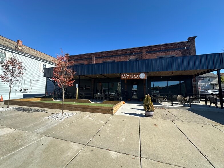 Primary Photo Of 154 S Main St, Zelienople Freestanding For Lease