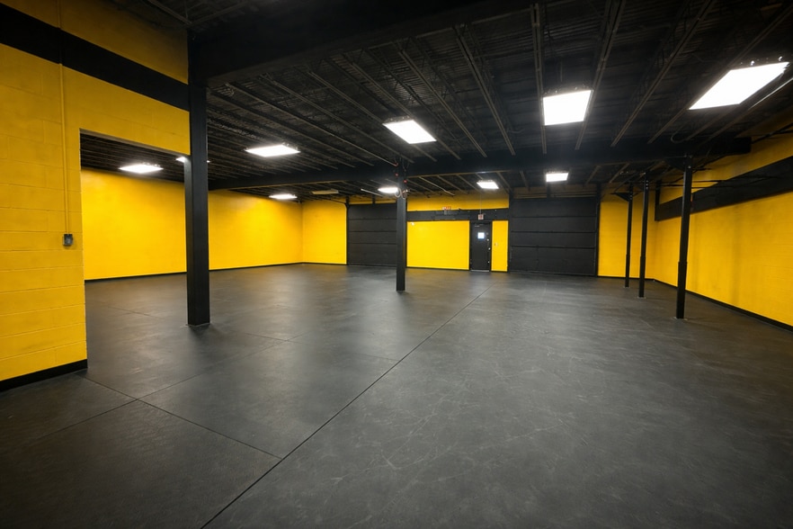 More Photos Of 1101 Jefferson Rd, South Charleston Industrial For Lease