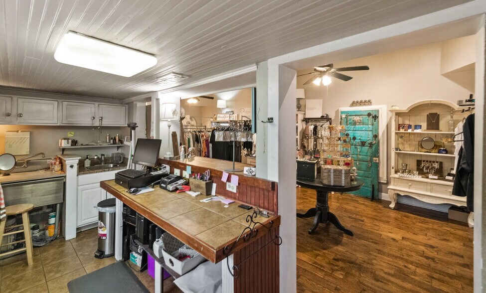More Photos Of 139 Olive St, Keller Storefront Retail Office For Sale