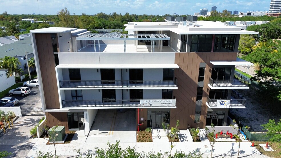 More Photos Of 2479 Northeast 192 Street, Miami Apartments For Lease