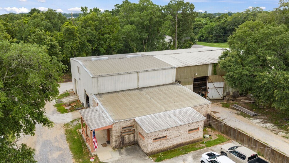 More Photos Of 7555 Half Mile Rd, Irvington Service For Sale