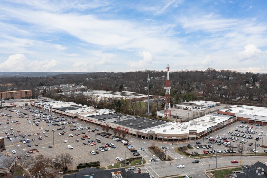 More Photos Of 3800-3838 Paxton Ave, Cincinnati Unknown For Lease