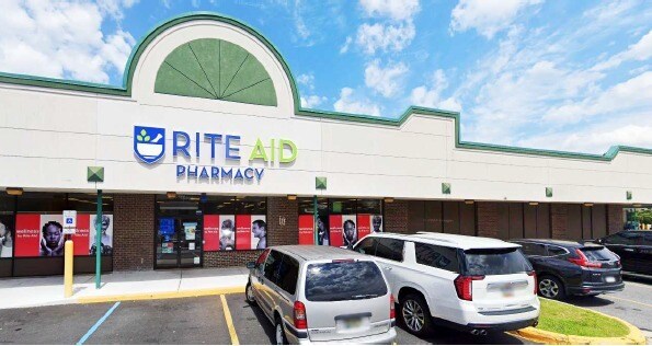 More Photos Of 4 Polly Drummond Shpg Ctr, Newark General Retail For Lease