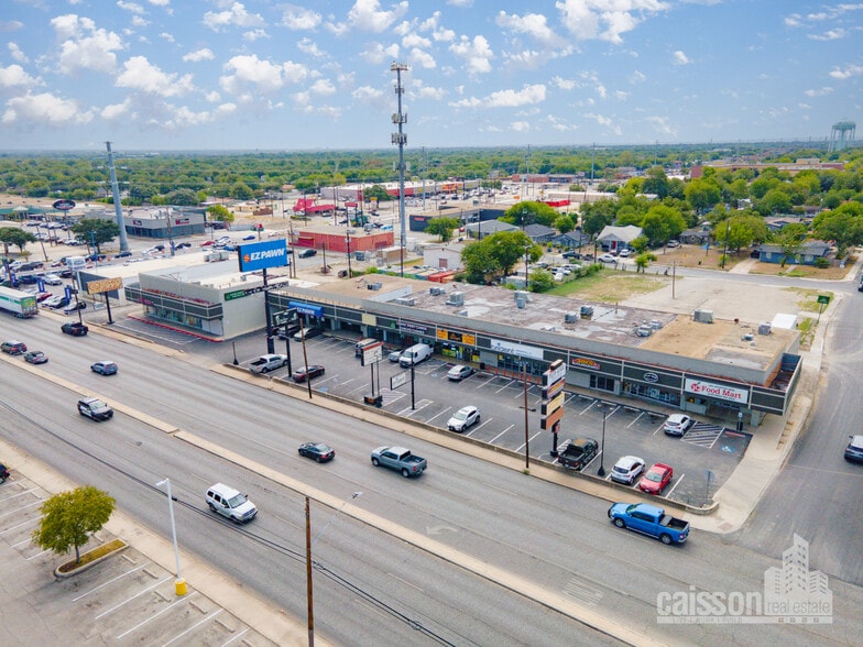 Primary Photo Of 814-842 SW Military Dr, San Antonio General Retail For Lease