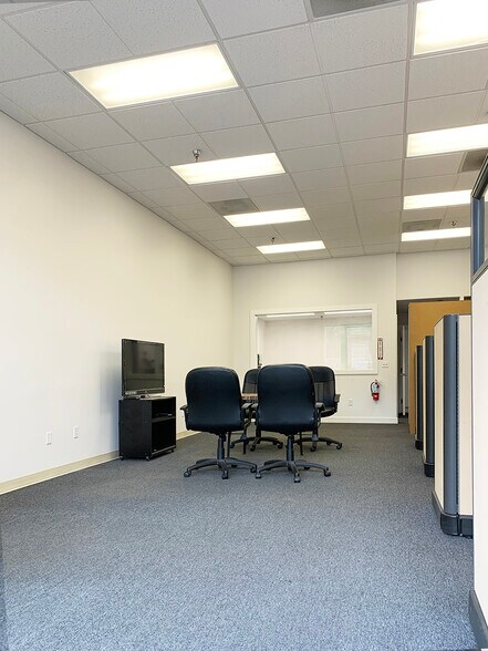 More Photos Of 46292 Warm Springs Blvd, Fremont Freestanding For Sale