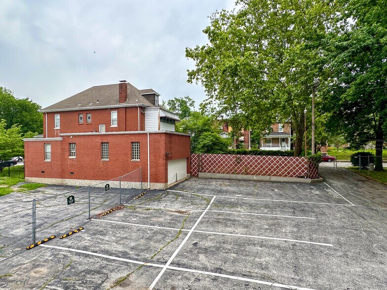 More Photos Of 3201 Itaska St, Saint Louis Specialty For Sale