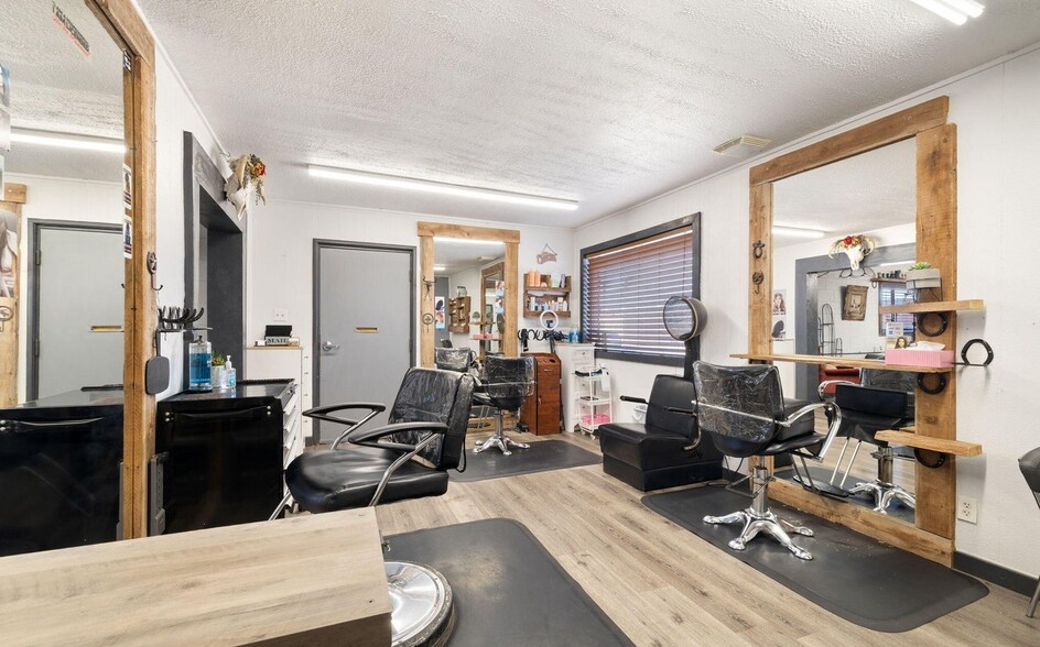 More Photos Of 100 N Winslow Ave, Winslow Freestanding For Sale