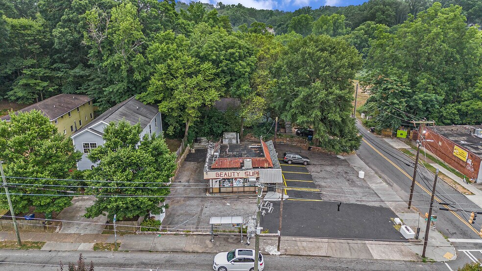 More Photos Of 1206 Joseph E Boone Blvd NW, Atlanta Freestanding For Sale