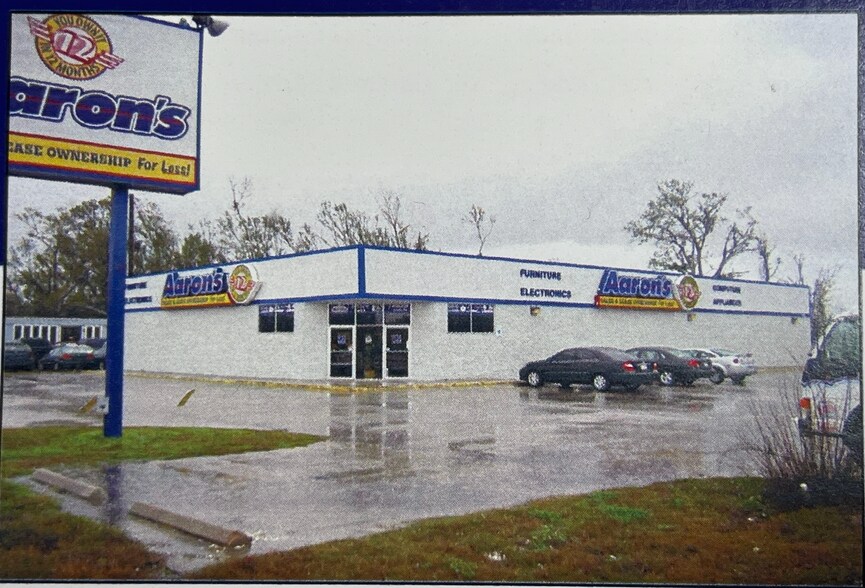 More Photos Of 18010 Pineville Rd, Long Beach Freestanding For Lease