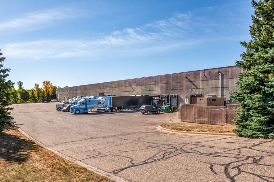 More Photos Of 3030 Lexington Ave S, Eagan Light Manufacturing For Lease