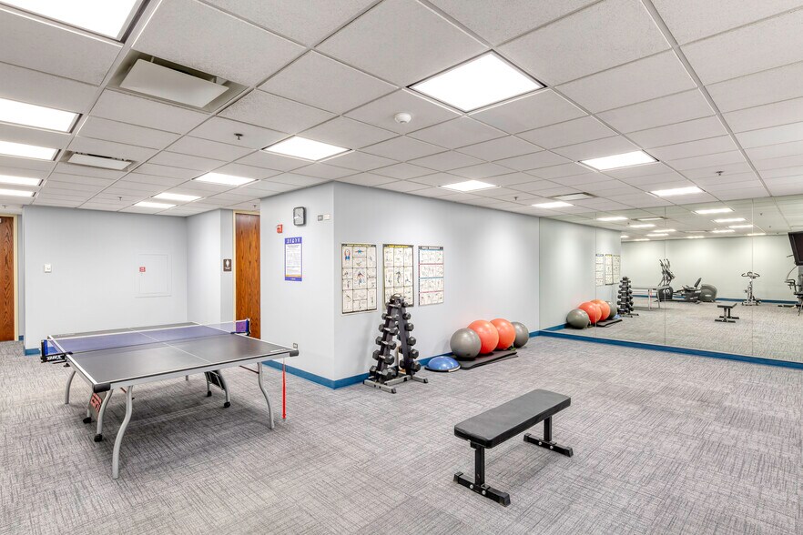 More Photos Of 1200 Jorie Blvd, Oak Brook Coworking Space