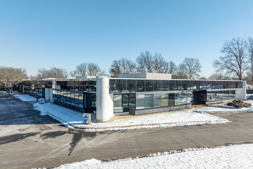 More Photos Of 1660 Walt Whitman Rd, Melville Office For Lease