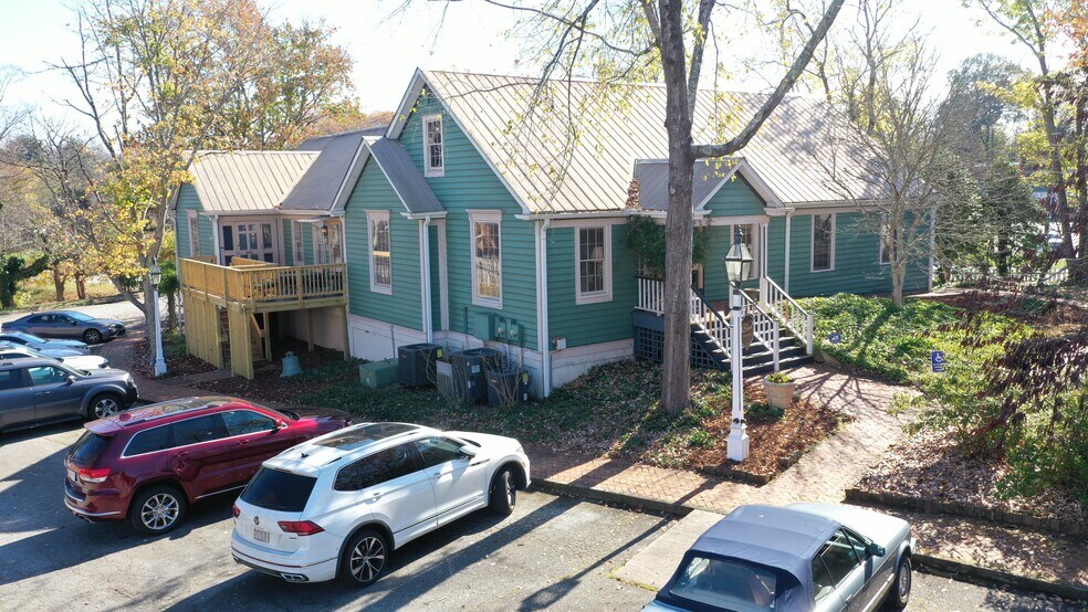 More Photos Of 720 W Main St, Jamestown Medical For Sale