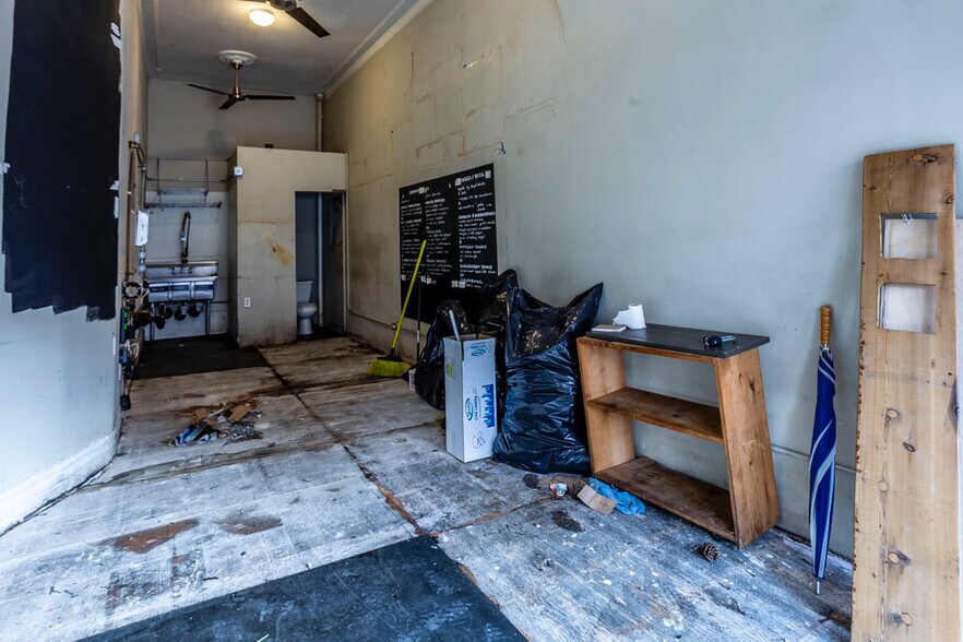 More Photos Of 1008 Manhattan Ave, Brooklyn Storefront Retail Residential For Lease