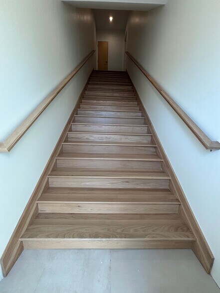 More Photos Of 814 Johnnie Dodds Blvd, Mount Pleasant Medical For Lease