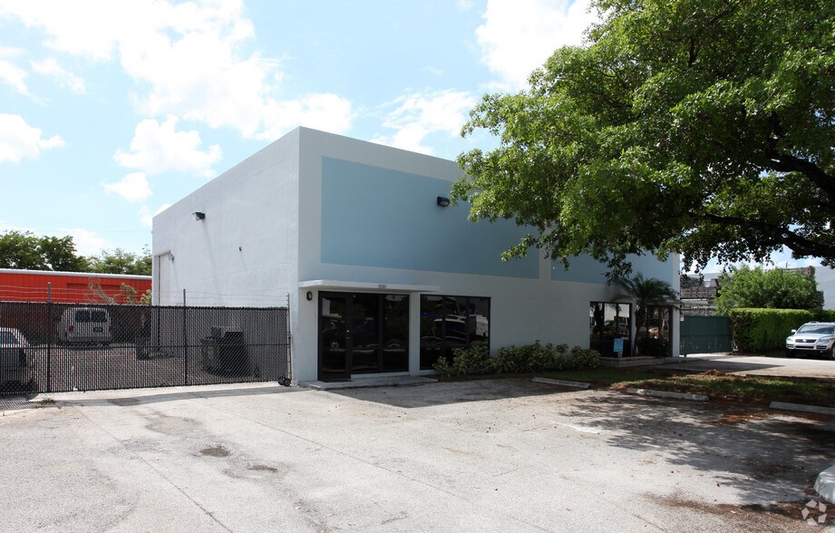 More Photos Of 1840-1842 NW 21st St, Pompano Beach Warehouse For Lease