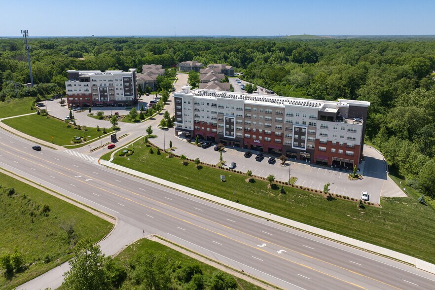 More Photos Of 1010 Enclave Blvd, Edwardsville Apartments For Sale