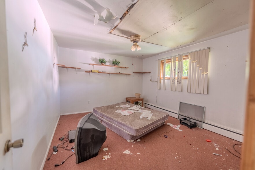 More Photos Of 112 S 13th St, Jeannette Religious Facility For Sale