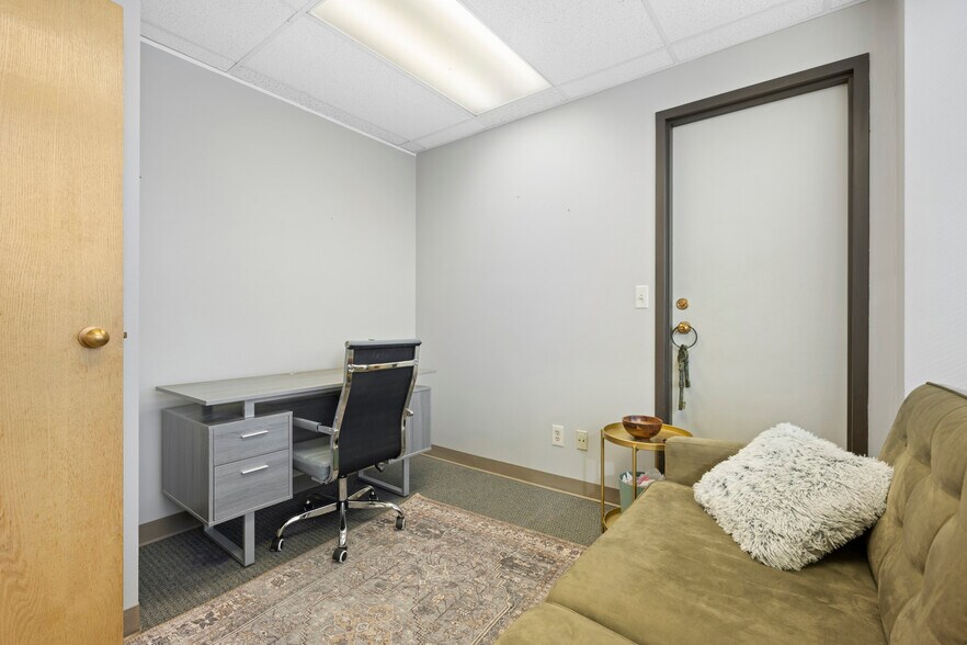 More Photos Of 7373 W Jefferson Ave, Lakewood Medical For Sale
