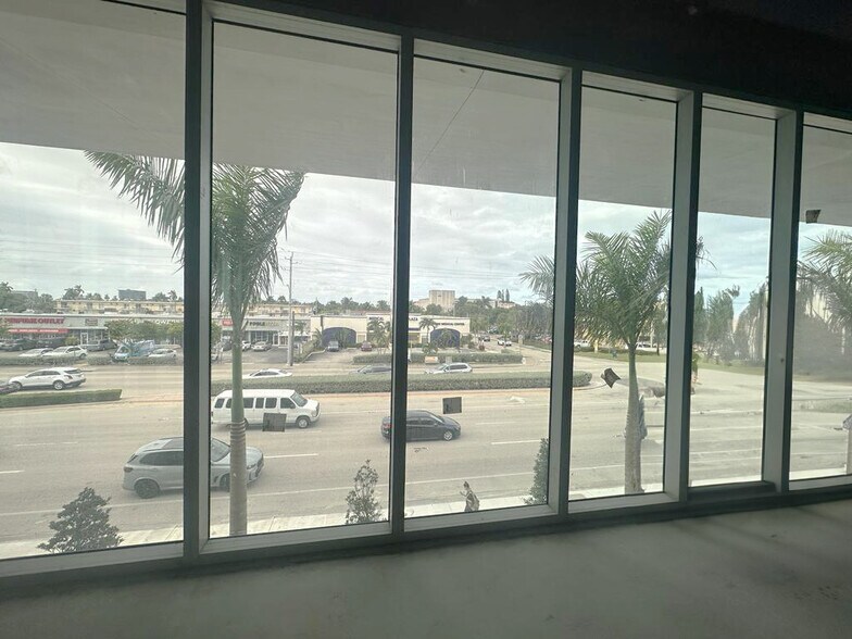 More Photos Of 1000-1100 E Hallandale Beach Blvd, Hallandale Beach Office For Lease