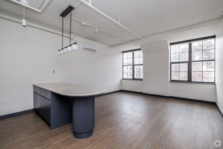 More Photos Of 401 E State St, Ithaca Apartments For Lease