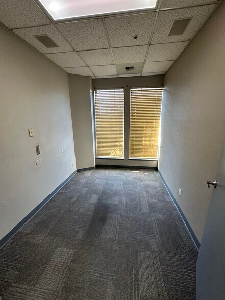 More Photos Of 201 E Orangeburg Ave, Modesto Office For Sale