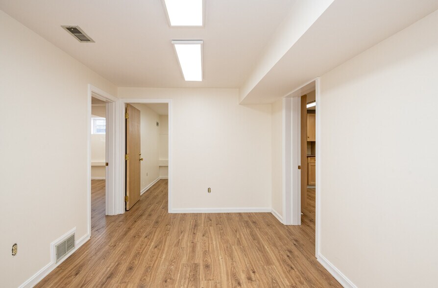 More Photos Of 36 Salem St, Lynnfield Office For Lease