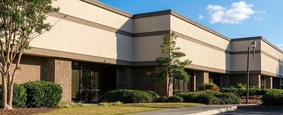 More Photos Of 4040 Nine McFarland Dr, Alpharetta Warehouse For Lease