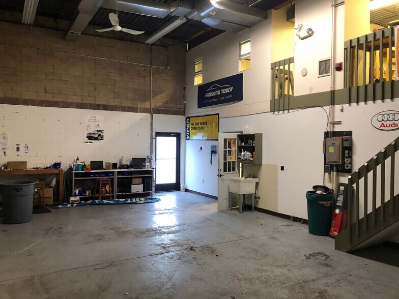 More Photos Of 431 E Main St, Denville Warehouse For Lease