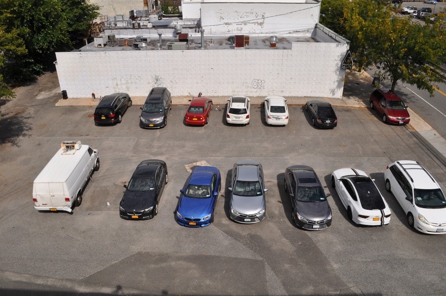 More Photos Of 22 Lawrence Ave, Smithtown Office For Lease