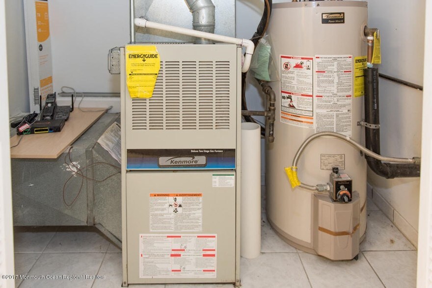 More Photos Of 441 Millstone Rd, Clarksburg Freestanding For Lease