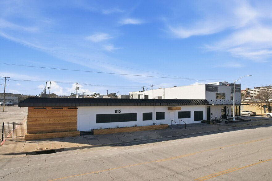 More Photos Of 815 Pennsylvania Ave, Fort Worth Medical For Lease