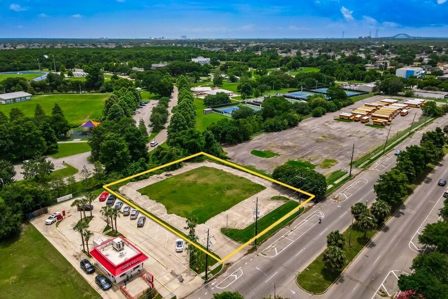 More Photos Of 5571 Read Blvd, New Orleans Land For Sale