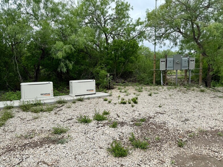 More Photos Of 1000 FM624, Orange Grove Industrial For Sale