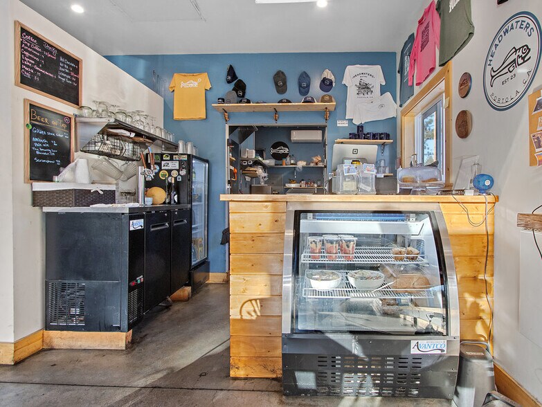 More Photos Of 620 E Sierra Ave, Portola Restaurant For Sale