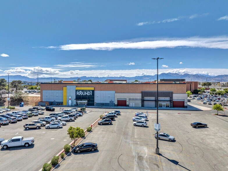 More Photos Of 4000 Meadows Ln, Las Vegas General Retail For Sale