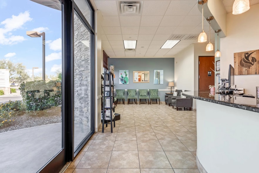 More Photos Of 16515 S 40th St, Phoenix Office For Sale