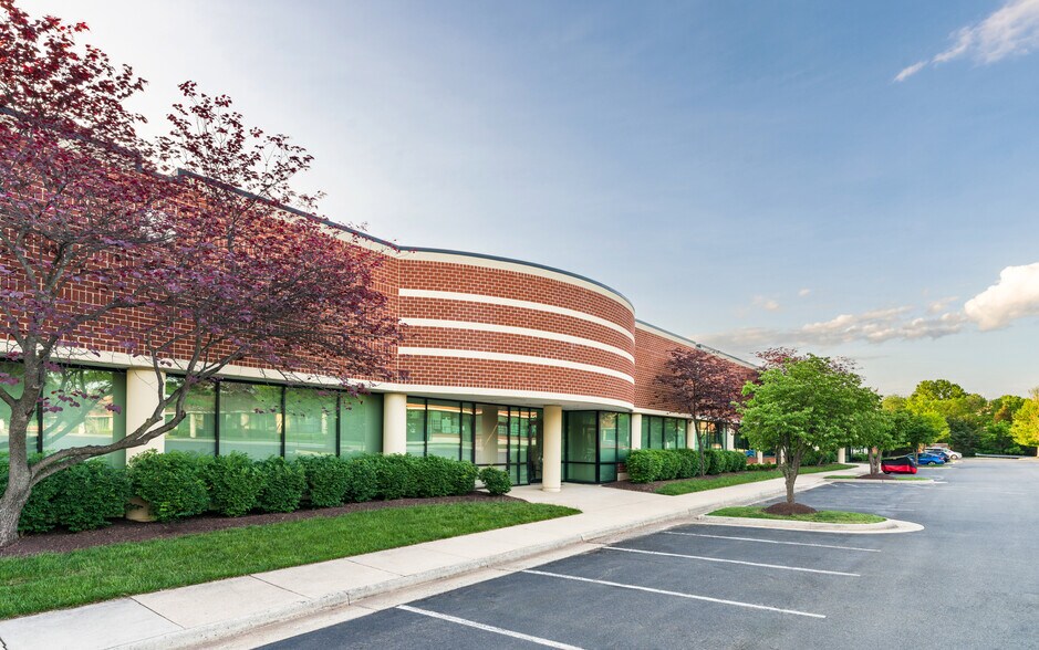 More Photos Of 14428 Albemarle Point Pl, Chantilly Unknown For Lease