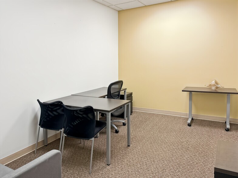 More Photos Of 8270 Woodland Center Blvd, Tampa Coworking Space