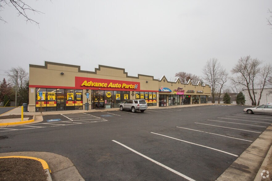 Primary Photo Of 8639-8649 Richmond Hwy, Alexandria Freestanding For Lease