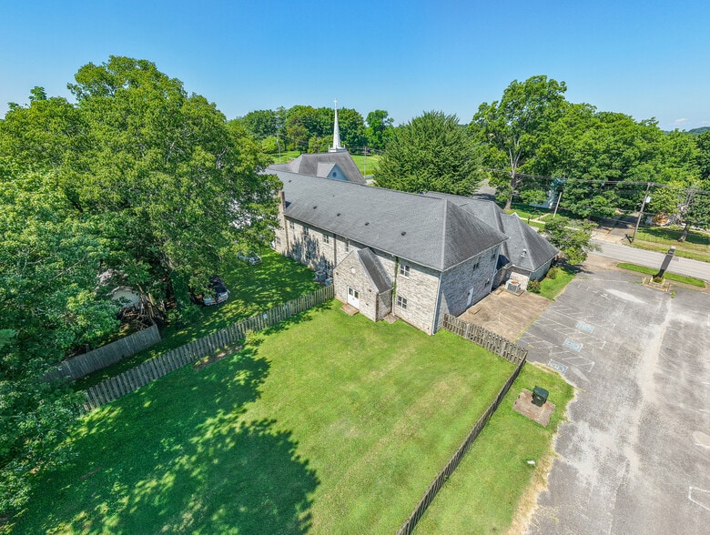 More Photos Of 228 S Military Ave, Lawrenceburg Religious Facility For Sale