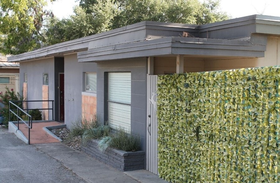 More Photos Of 2620 Mccullough Ave, San Antonio Medical For Sale