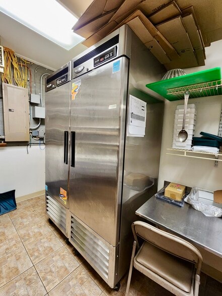 More Photos Of 15 US Highway 206 S, Sandyston Flex For Sale