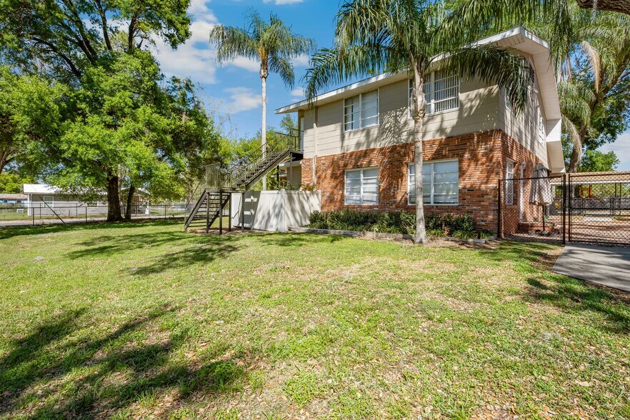 More Photos Of 38022 River Rd, Dade City Medical For Lease