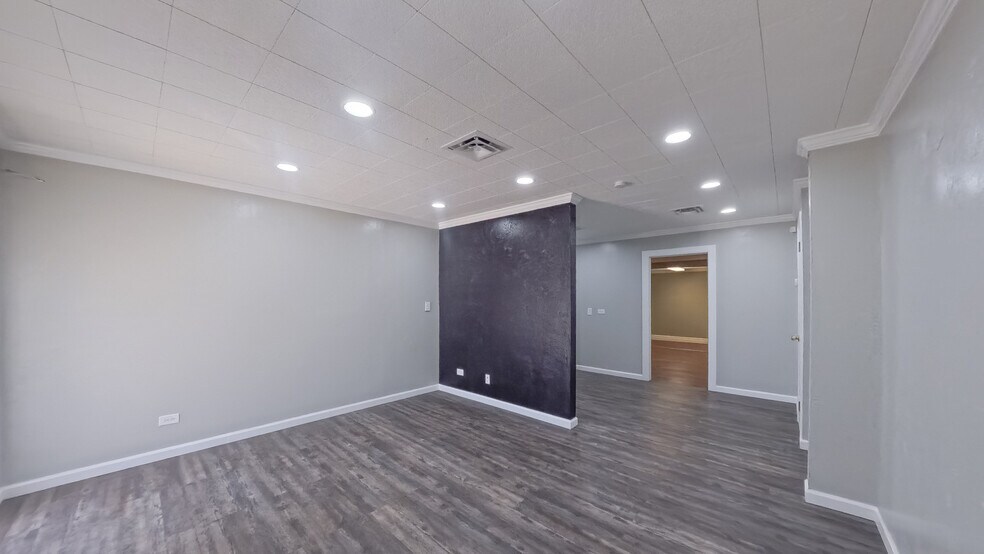 More Photos Of 1502 S Lipscomb St, Amarillo Light Distribution For Sale