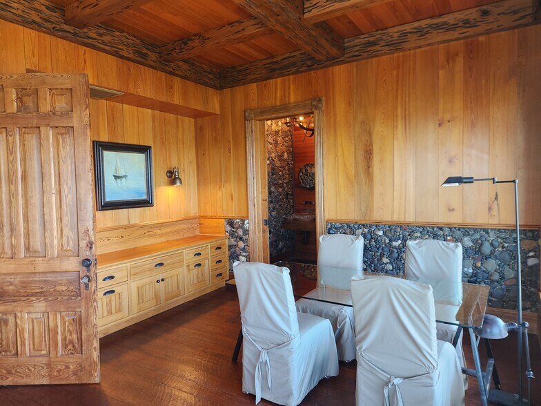 More Photos Of 202 Marina Dr, Saint Simons Island Office For Lease