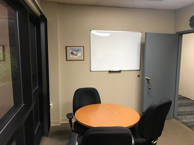 More Photos Of 4031 Colonel Glenn Hwy, Dayton Office For Sale