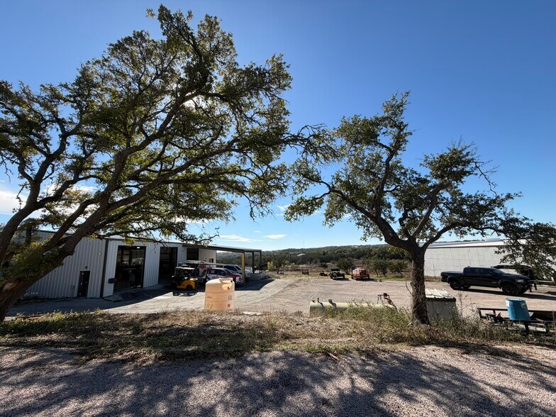 More Photos Of 9313 Circle Dr, Austin Industrial For Sale