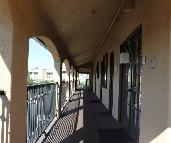 More Photos Of 1582 W San Marcos Blvd, San Marcos Medical For Lease